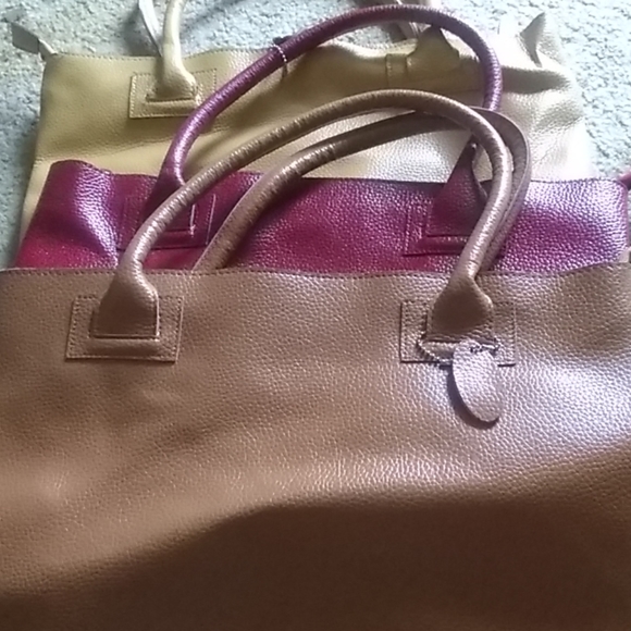 Hand bags N shoes - Picture 6 of 8